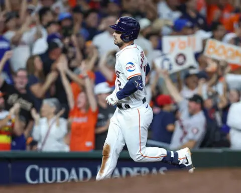 MLB roundup: Walk-off HR caps Astros' comeback over Dodgers