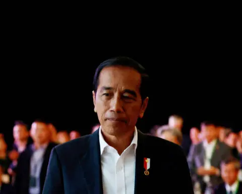 Indonesian president tries out palace in proposed new capital