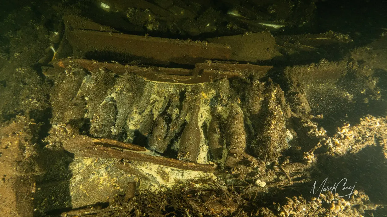 Champagne galore! Shipwreck gives Polish divers something to celebrate