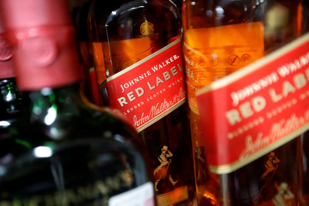 FILE PHOTO: Diageo profit warning hits investor confidence in new CEO