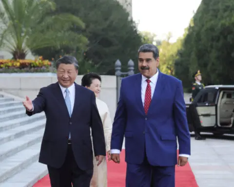 China's Xi congratulates Venezuela's Maduro on reelection