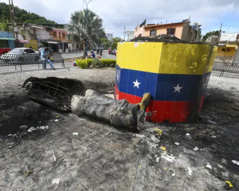 Hugo Chávez statues targeted across Venezuela in post-election unrest