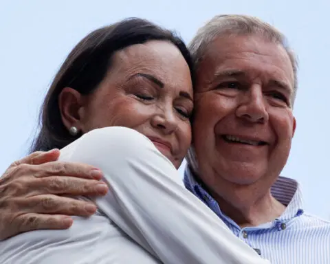 Costa Rica is prepared to offer asylum to Venezuelan opposition leaders, minister says