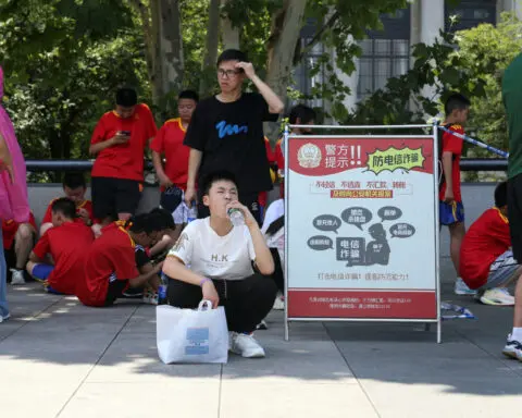 China records hottest month in recent history