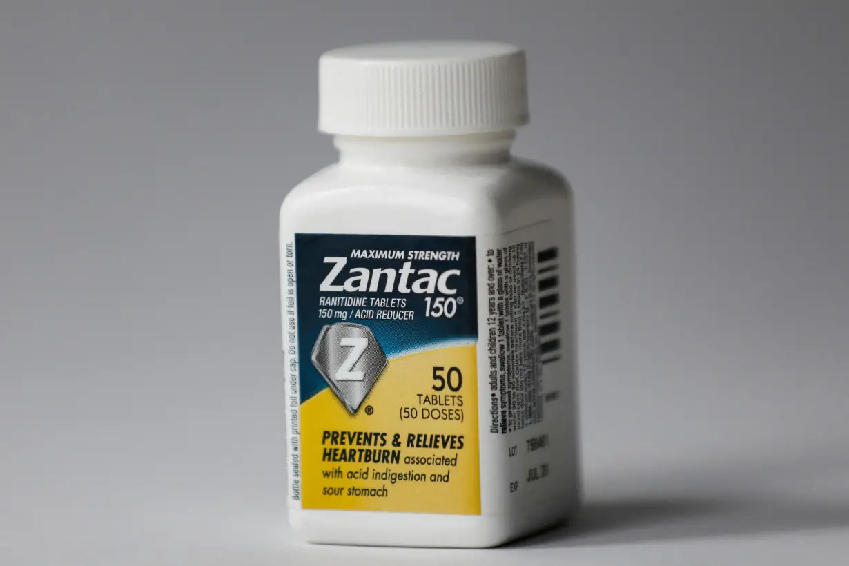 FILE PHOTO: A bottle of Zantac heartburn drug is seen in this picture illustration