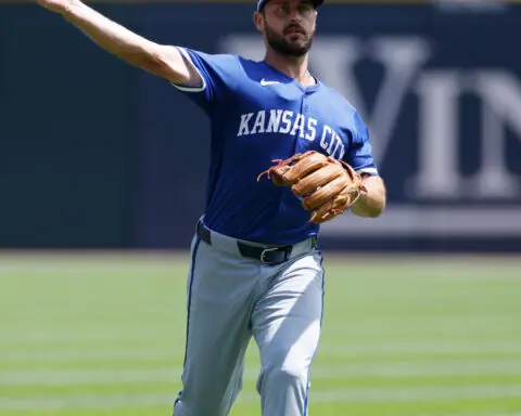 After being traded in the middle of a series, MLB player takes short walk across stadium to new team