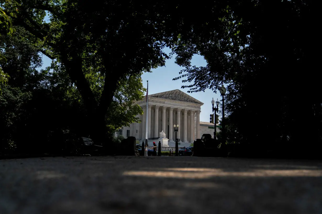 FILE PHOTO: The U.S. Supreme Court in Washington