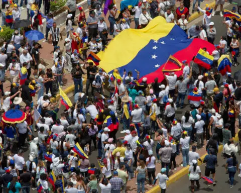 Venezuela's oil industry operating normally amid election protests