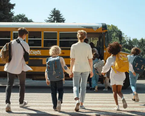 Dr. Sanjay Gupta explains how to keep Covid from ruining your summer vacation