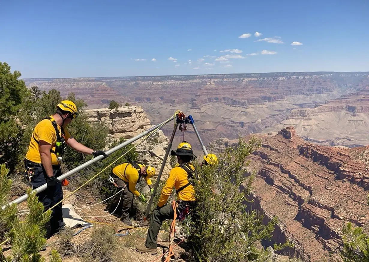 A 20-year-old college student from North Carolina died after falling from a Grand Canyon rim