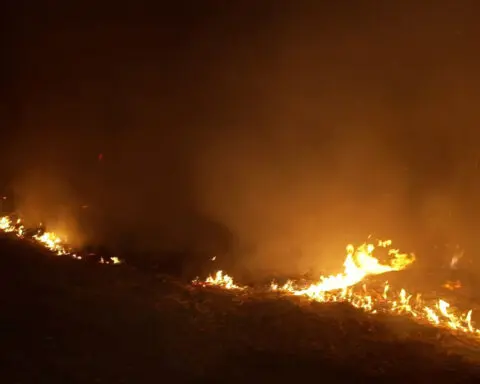 Repeated wildfires put pressure on residents, making it difficult to recover peace of mind