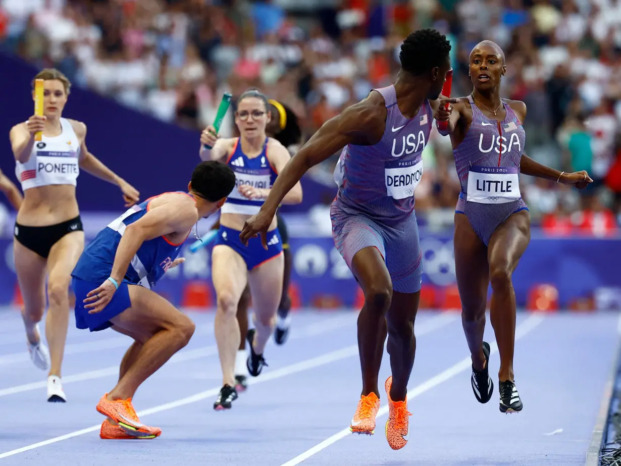 Athletics - 4 x 400m Relay Mixed Round 1