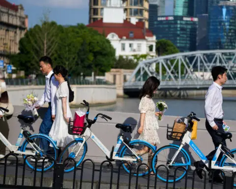 Number of Chinese couples getting married falls to 12-year low, data shows