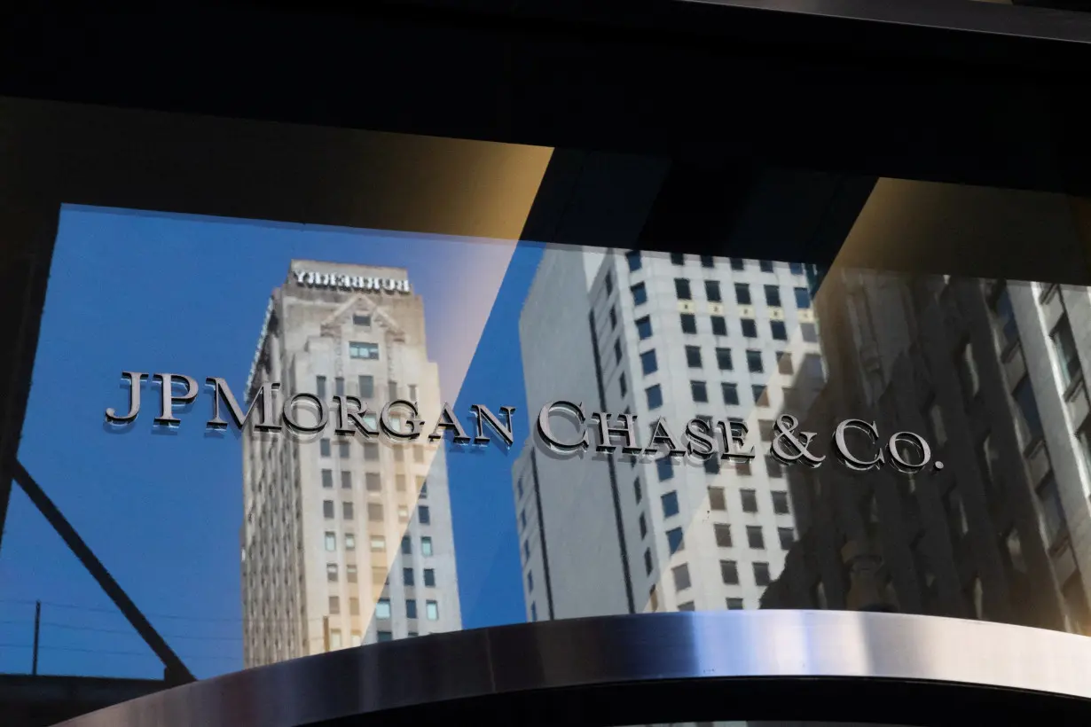 FILE PHOTO: JPMorgan Chase Bank in New York