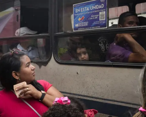 Venezuela's top prosecutor announces criminal probe against opposition leaders González, Machado