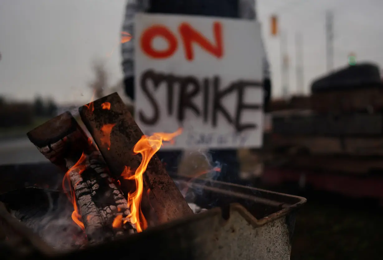 Teamsters workers picket outside the CN Rail Brampton Intermodal Terminal in Brampton