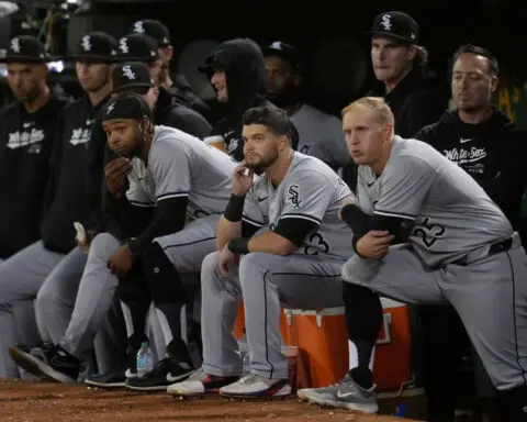 Chicago White Sox tie American League record with 21st straight loss