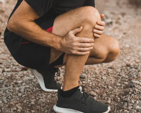 How to lower or eliminate your risk of knee arthritis, according to a new study