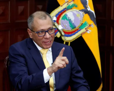 Ecuador reaffirms it will not let ex-VP Glas leave country