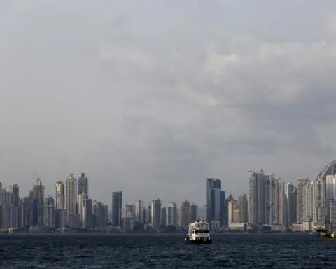 Panama govt opens door for financing for up to $9 billion