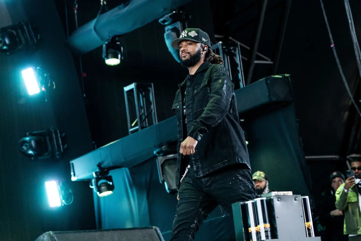 After personal tragedy, rap star Metro Boomin launches single mother grant program: 'I had to give back and share blessings'