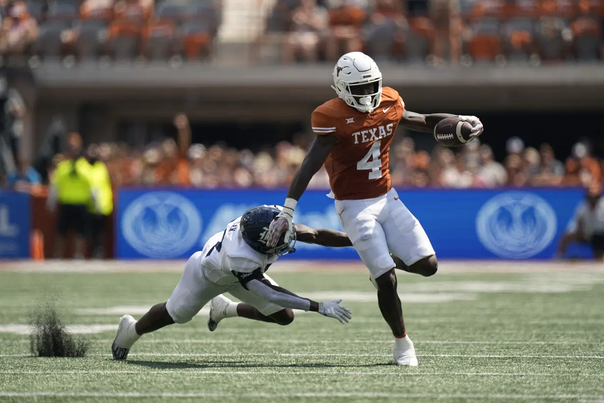 Texas Baxter Injured Football