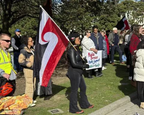 Australia and New Zealand are locked in a battle of tongue in cheek after Māori words are removed