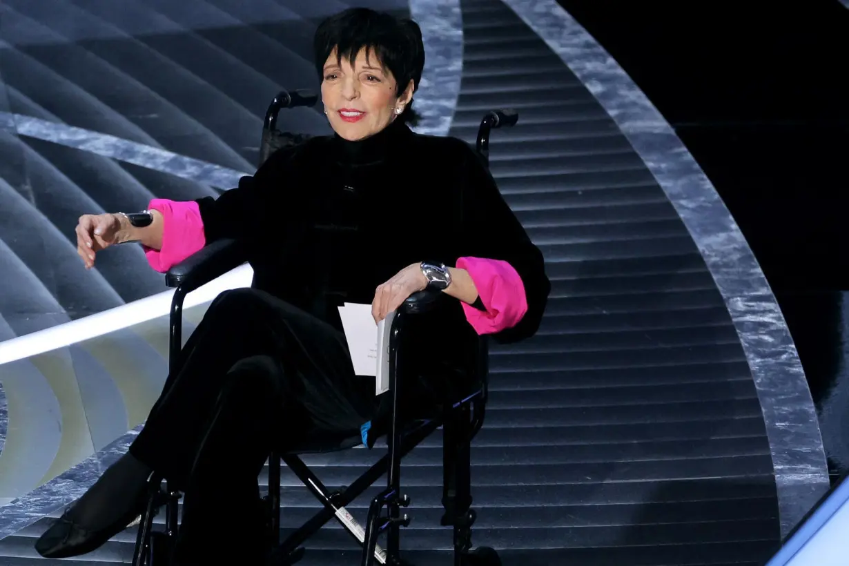 Liza Minnelli is 'mad as hell' and writing new memoir