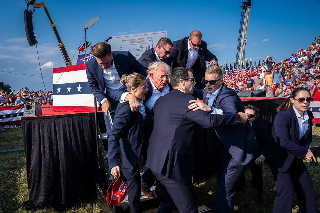 Potential 'retaliatory' attacks at DNC a concern following Trump assassination attempt, federal assessment says