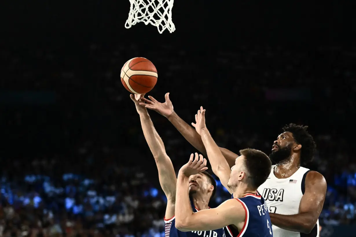 Team USA comes back from 17-point deficit to survive Serbia, advances to the gold medal game