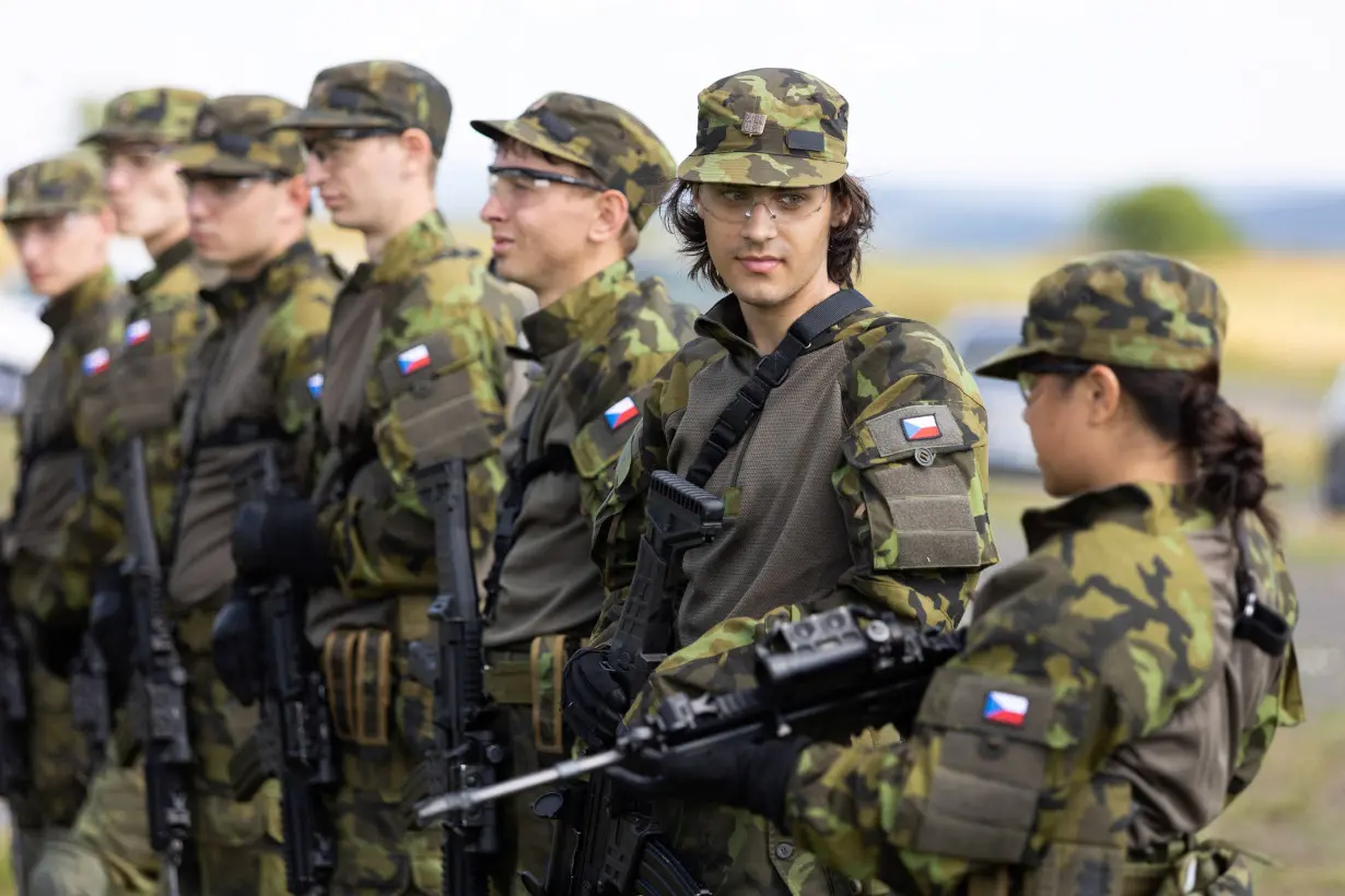 Voluntary military training for students, near Alberice village