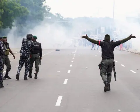 Nigerian businesses count losses from inflation protests