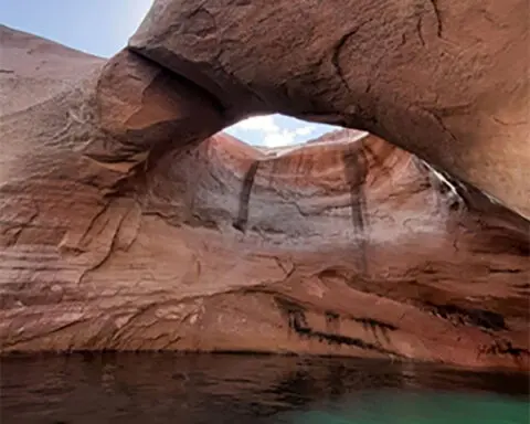 Popular arch collapses in Glen Canyon National Recreation Area