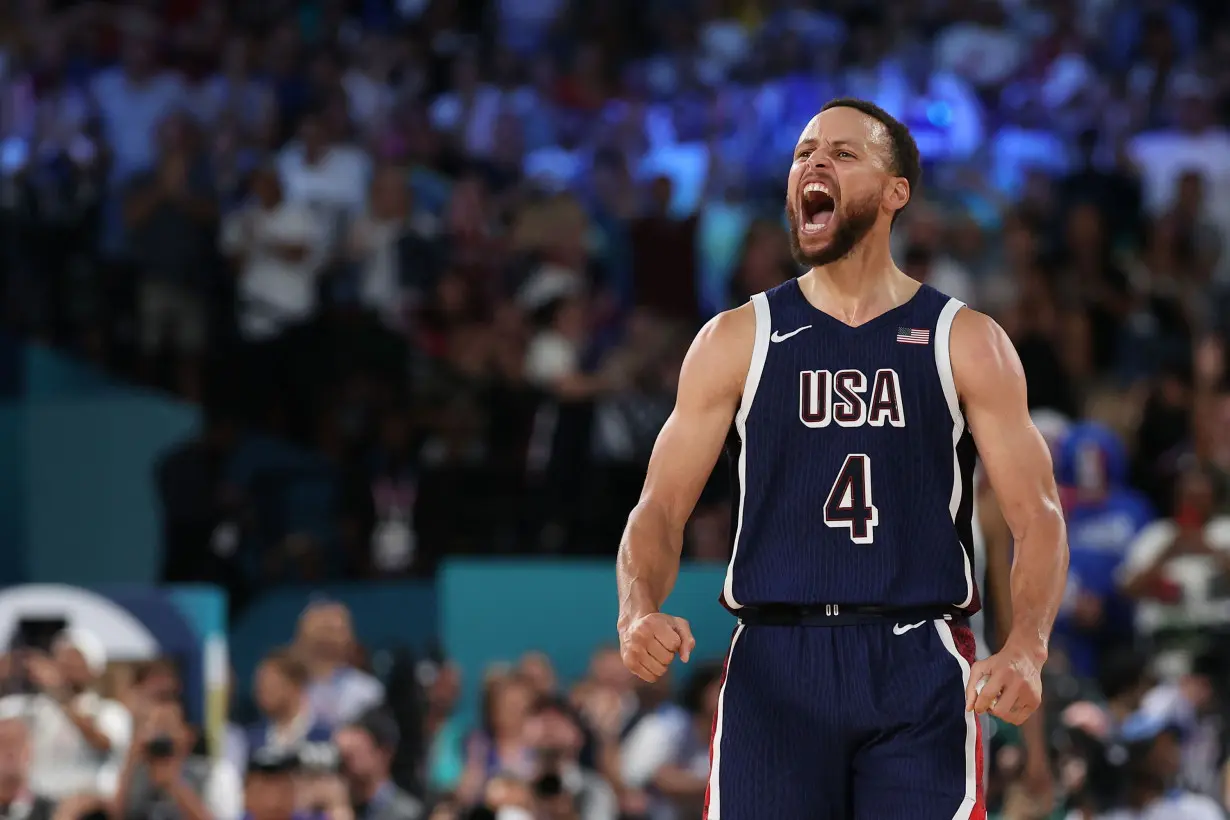 Olympic moment of the day: Steph Curry is pure gold when it matters the most