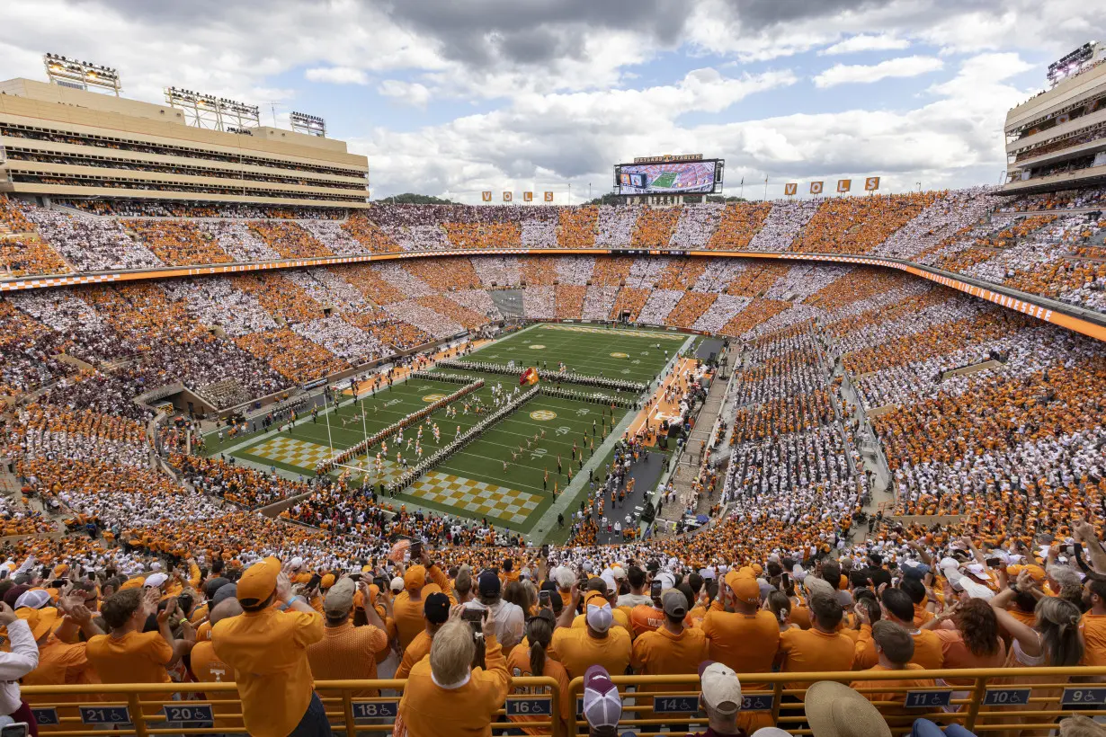 Tennessee-Stadium Football