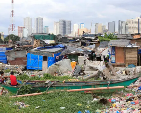 Philippines poverty rate at 15.5% in 2023, statistics agency says