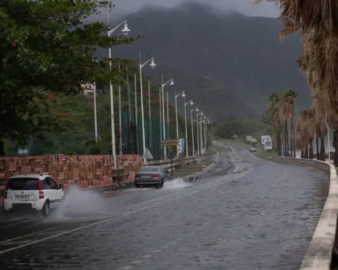 ERNESTO GAINS STRENGTH, HITS PUERTO RICO, U.S. VIRGIN ISLANDS (330pET)