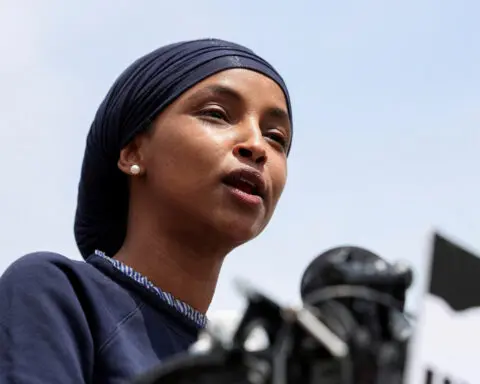 Ilhan Omar wins Democratic nomination, boosts US House liberals