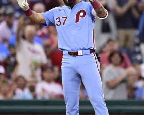 Weston Wilson becomes 1st Phillies rookie to hit for cycle with double in 8th inning vs Nationals