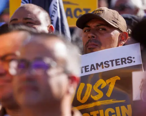 Harris will meet with rank-and-file members of Teamsters union