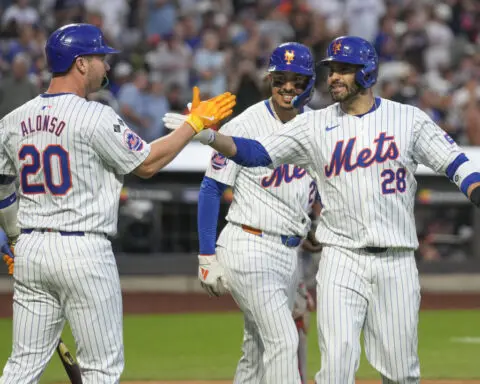 Alvarez's homer in 9th inning gives Mets 4-3 win over Orioles