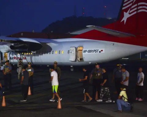 Panama deports 29 Colombians on first US-funded flight