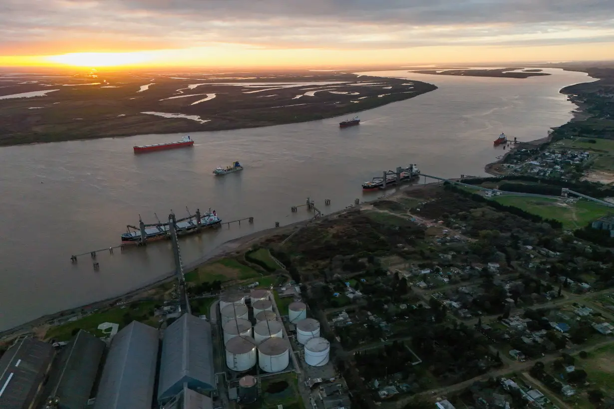 Argentina grains workers strike could continue beyond Friday