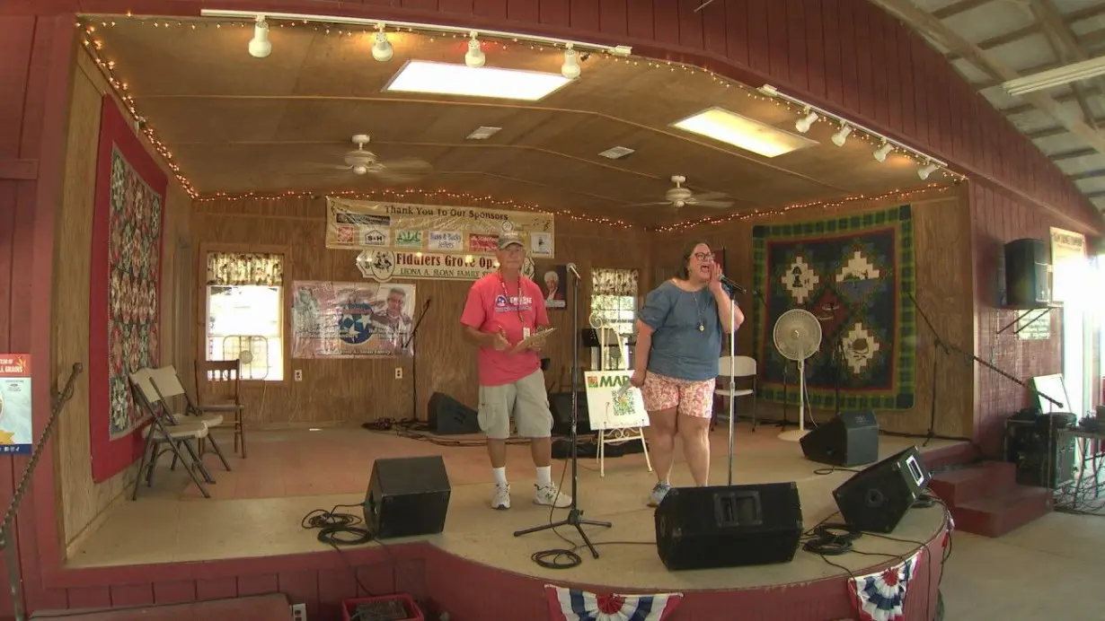 'JEEEEFF!' Husband Calling Contest held at Wilson County - Tennessee State Fair