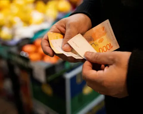 Argentina economy stalls again in June in challenge for Milei