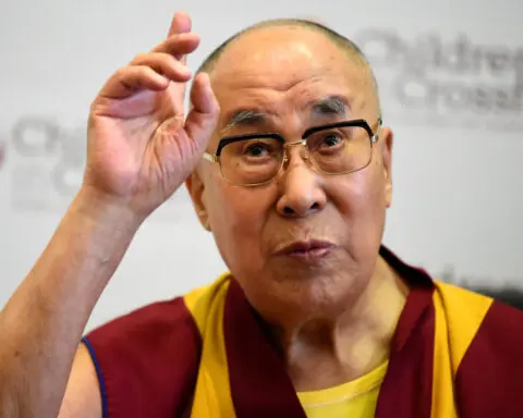 Senior US officials meet with Dalai Lama in New York