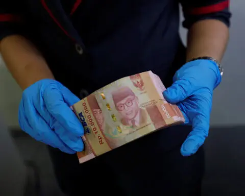 Indonesia's Q2 current account deficit widens to 0.9% of GDP