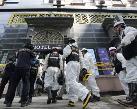 South Korean hotel fire that killed 7 was likely made worse by the lack of sprinklers, officials say