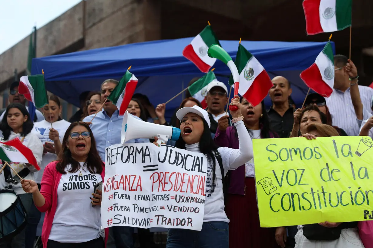 Mexican judicial workers launch strike ahead of vote to overhaul courts, in Mexico City