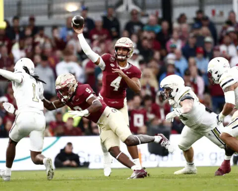 Aidan Birr makes 44-yard field goal as time expires and Georgia Tech stuns No. 10 Florida State